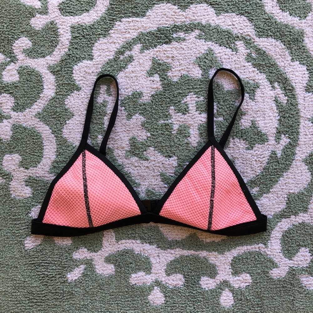 TRIANGL Swimwear Pink Neoprene Top